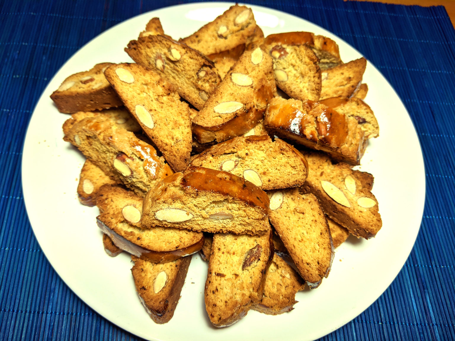 Almond Biscuits (cantucci Toscani) ~ La Ragazza Col Mattarello